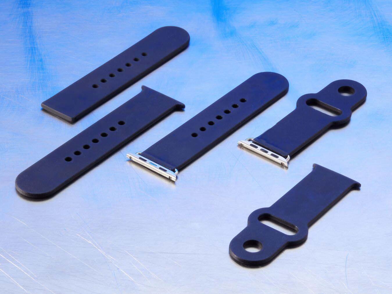 in nahaufnahme sind 2 silikon armbänder für die apple watchzusehen