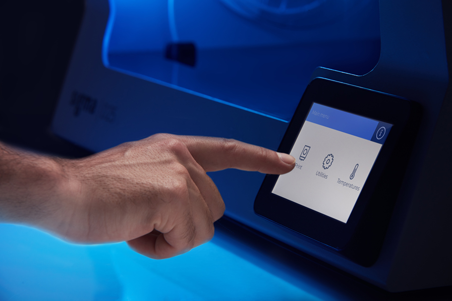 BCN3D_Sigma_D25_3D_printer_multilingual_5_inches_touchscreen_UX_HD.jpg