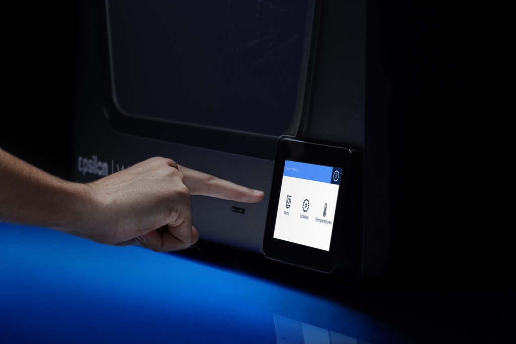 BCN3D_EpsilonSeries__3D_Printer_touchscreen_5_inches_user_friendly_web.jpg